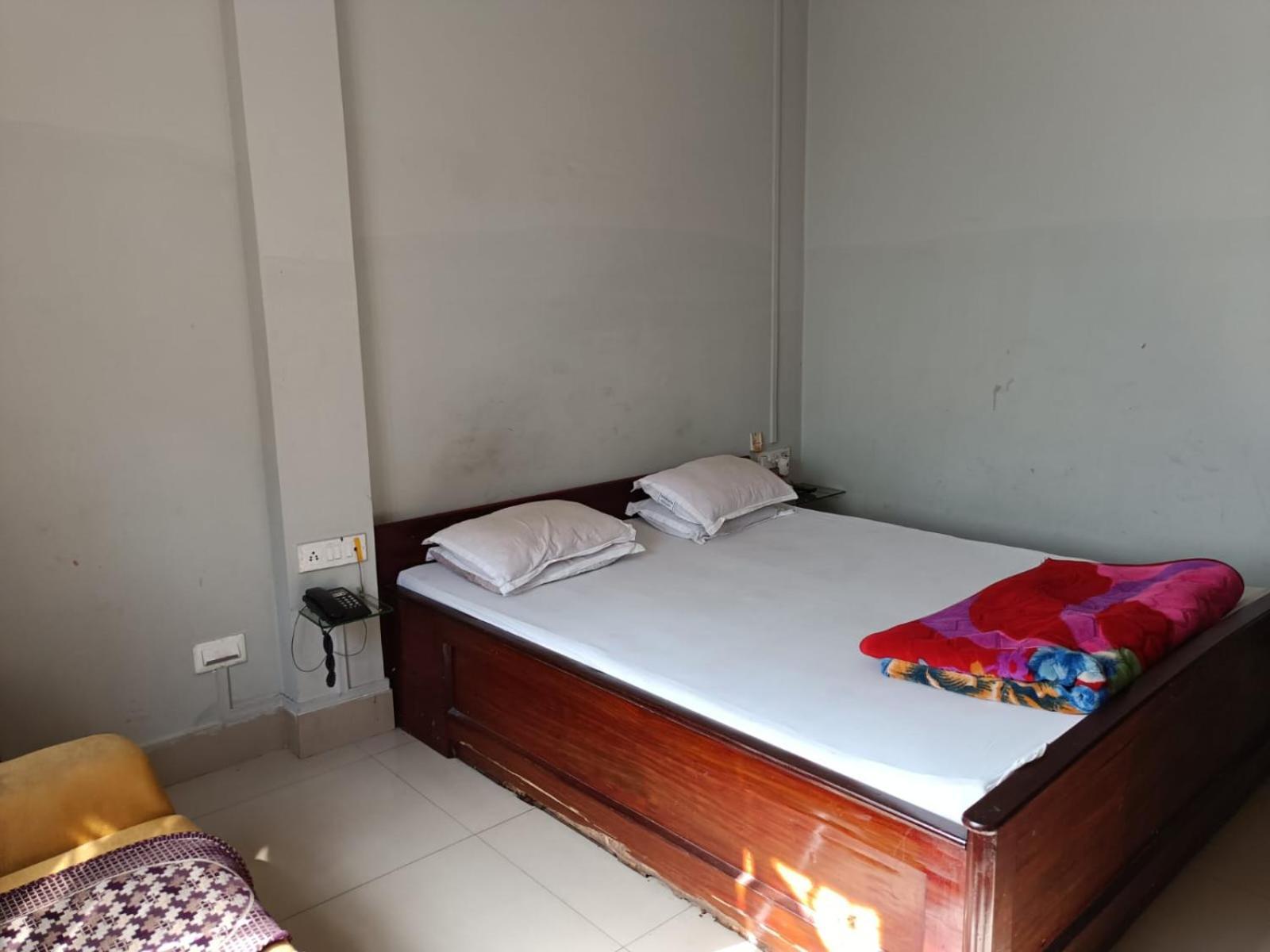 Kusum Hotel Dibrugarh Zewnętrze zdjęcie